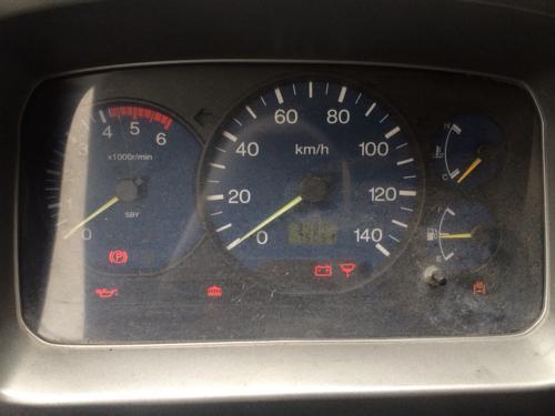 貨車發(fā)動(dòng)機(jī)故障燈亮起 該怎么處理呢？