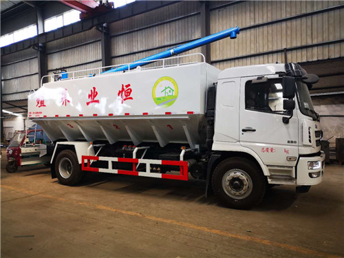 恒業(yè)養(yǎng)殖訂購陜汽20方散裝飼料運輸車已完工，準(zhǔn)備發(fā)車