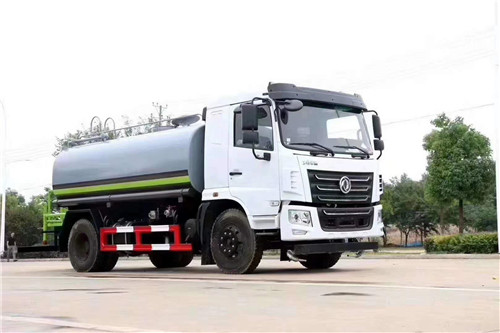 國六東風(fēng)華神F5 灑水車， 國六玉柴165現(xiàn)車一臺