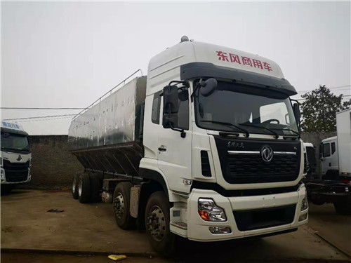 國五東風天龍前四后八40方鋁合金飼料車自重輕，拉的多，不超載