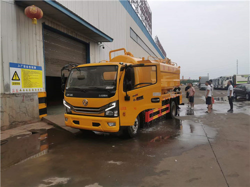 國六東風9+3方清洗吸污車，實車公告，上戶無憂