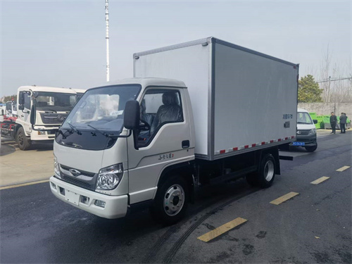 小卡之星3對接式肉鉤冷藏車，內(nèi)嵌式肉鉤整車不超重，現(xiàn)車手續(xù)齊全隨提隨走