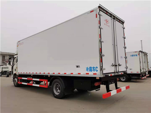 1574671547387501.jpg 解放J6L高頂雙臥(領(lǐng)航版)75米冷藏車圖片 (3).jpg