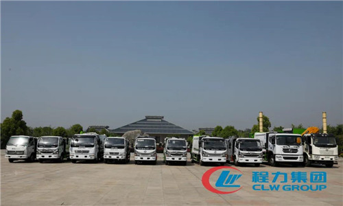  程力吊裝壓縮垃圾車專業(yè)廠，以科技創(chuàng)新為先導，吊裝壓縮垃圾車系列產(chǎn)品一舉成為網(wǎng)紅產(chǎn)品。
