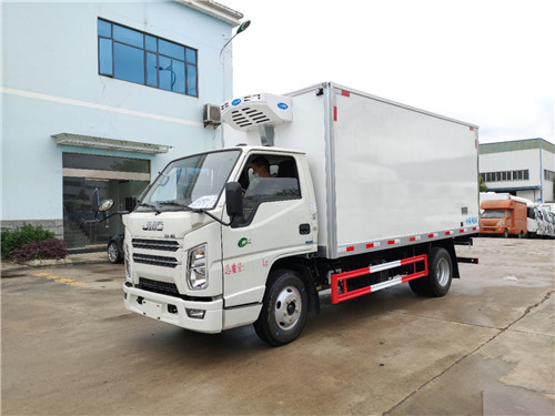 國(guó)六江鈴順達(dá)窄體冷藏車