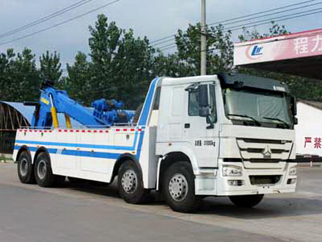 重汽前四后八清障車(chē)