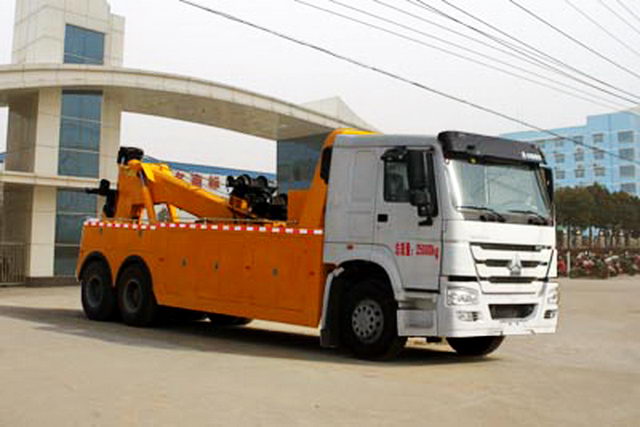 國(guó)四重汽王牌后雙橋清障車(chē)