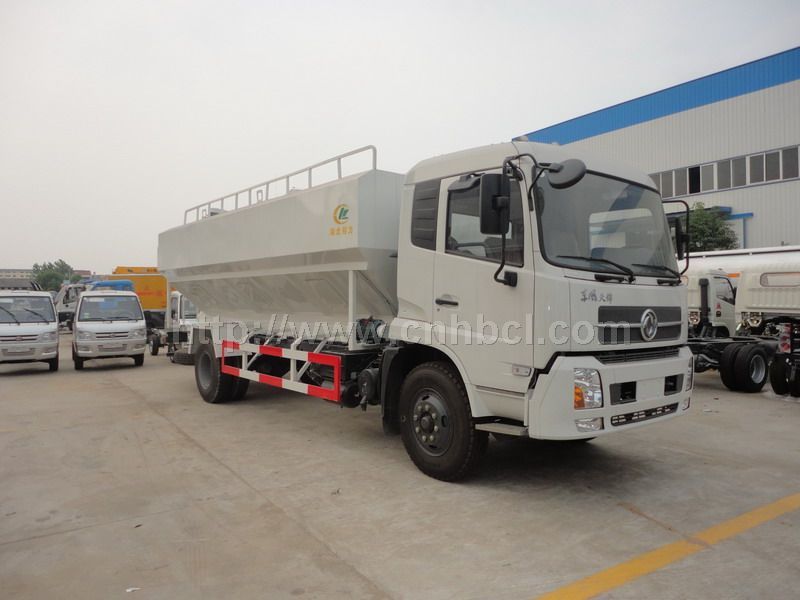 11立方散裝飼料運(yùn)輸車(chē)