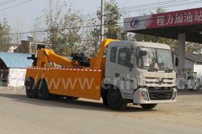 國(guó)四東風(fēng)后八輪拖吊連體式清障車(chē)