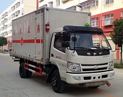 國(guó)五時(shí)風(fēng)廂長(zhǎng)5.1米易燃?xì)怏w廂式運(yùn)輸車(chē) 